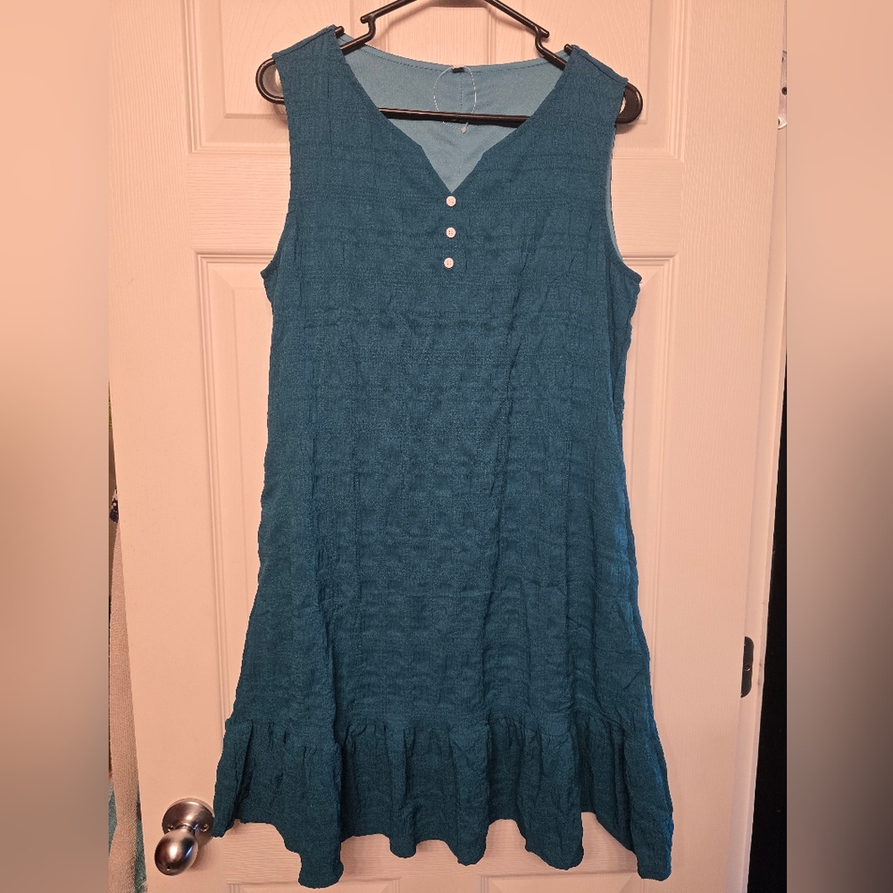 Sleeveless Teal Dress